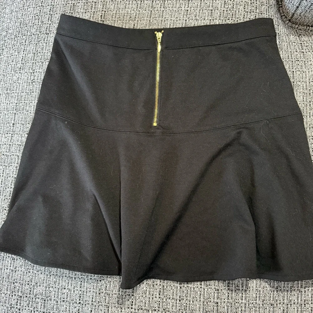 Banana Republic Classic Black Skater Skirt - Picture 2 of 6